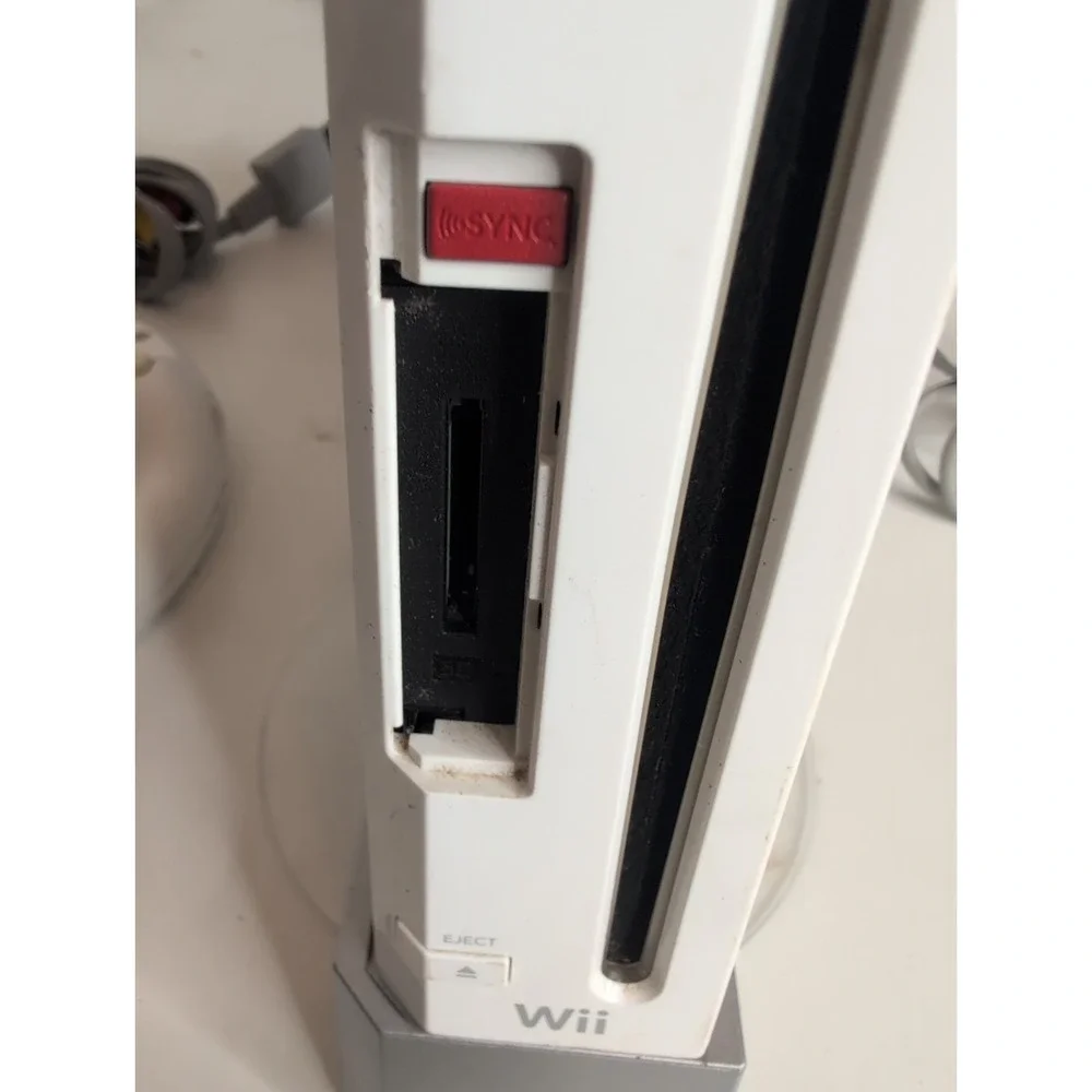 Nintendo Wii RVL-001 GameCube Compatible Console Wii Bundle Wires Wiimote More!